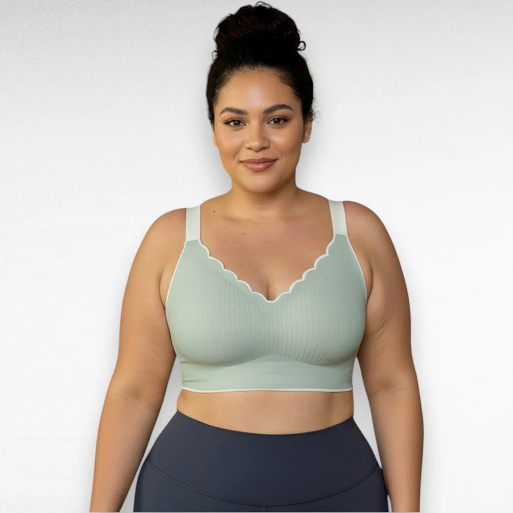 Wireless Scalloped Embossed Lace Bra - Image 4